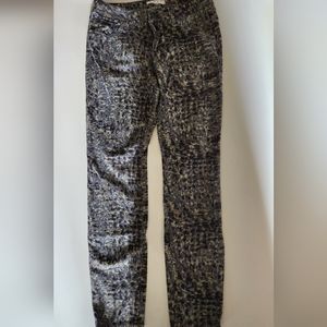 CAbi Camo Skinny Size 4 Pants